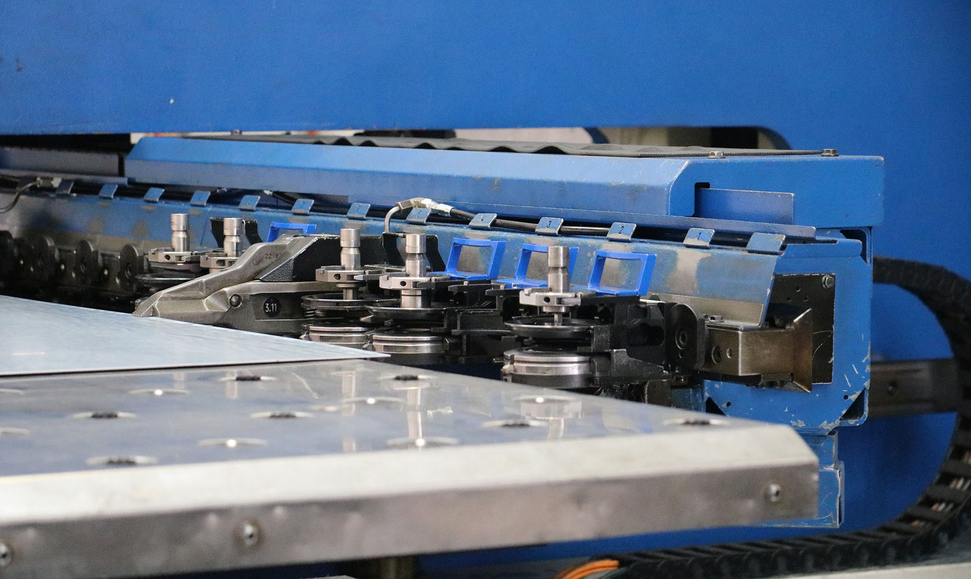 Linear rail style CNC punching machine